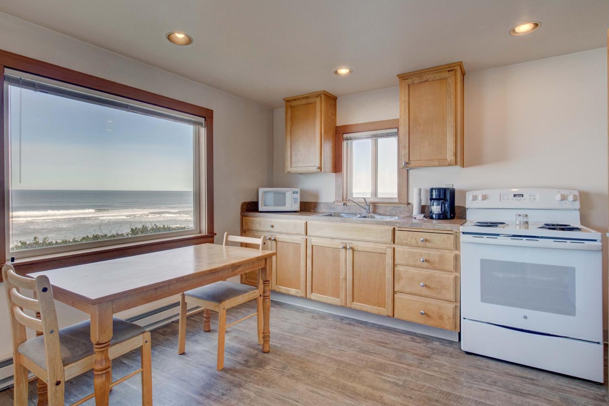 Ester Lee Oceanview Inn Lincoln City Buitenkant foto